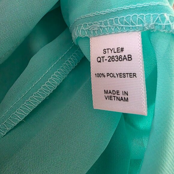 Zenana Outfitters Layered Sleeve Turqoise Blouse Size Medium - Picture 4 of 7